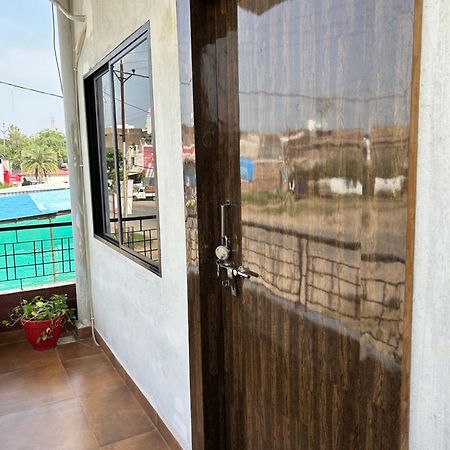 Hotel Shri Kunj Ujjain Ngoại thất bức ảnh